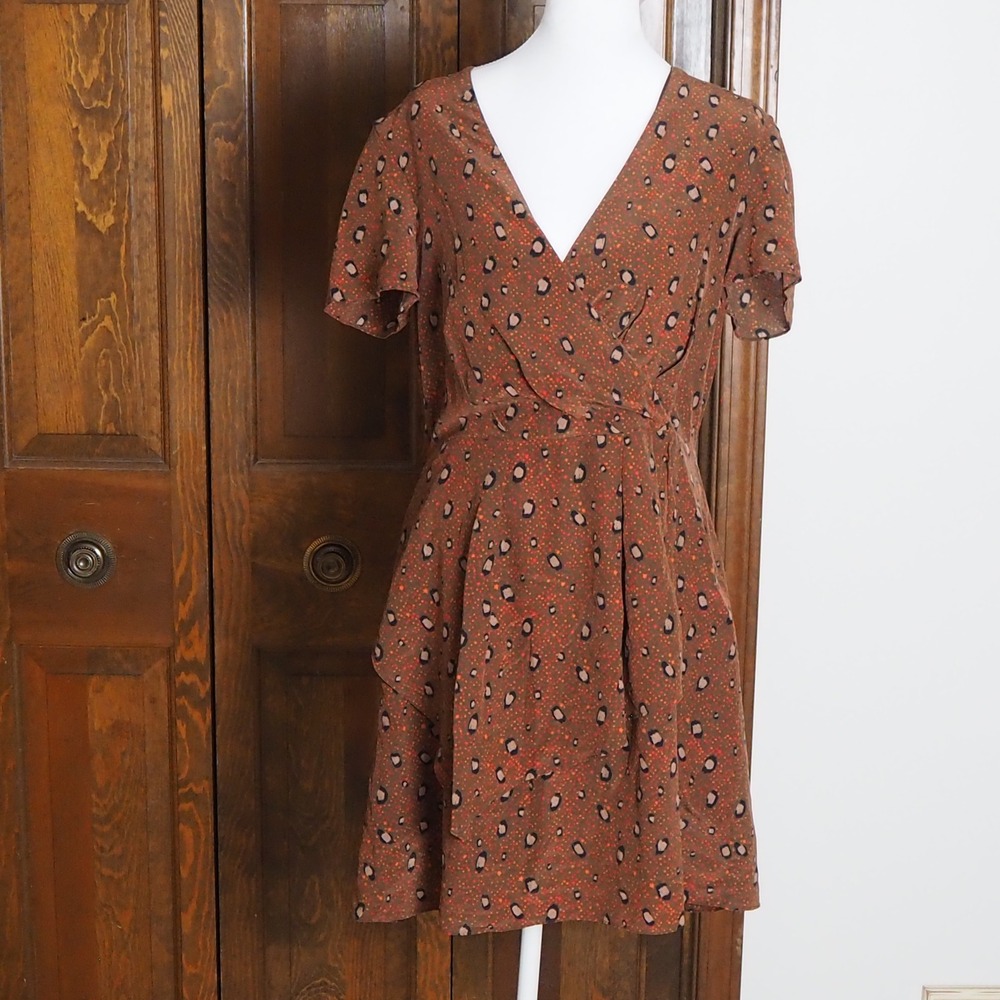 Slate & Willow Dress 100% Silk Mini Dress Sz 10 Brown All Over Print Faux Wrap